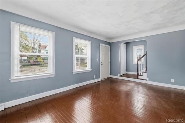 5767 Berkshire St - Photo 7 of 20