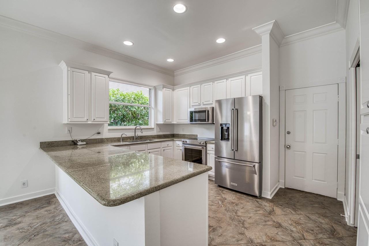 6163 Winding Lake Dr - Photo 7 of 22