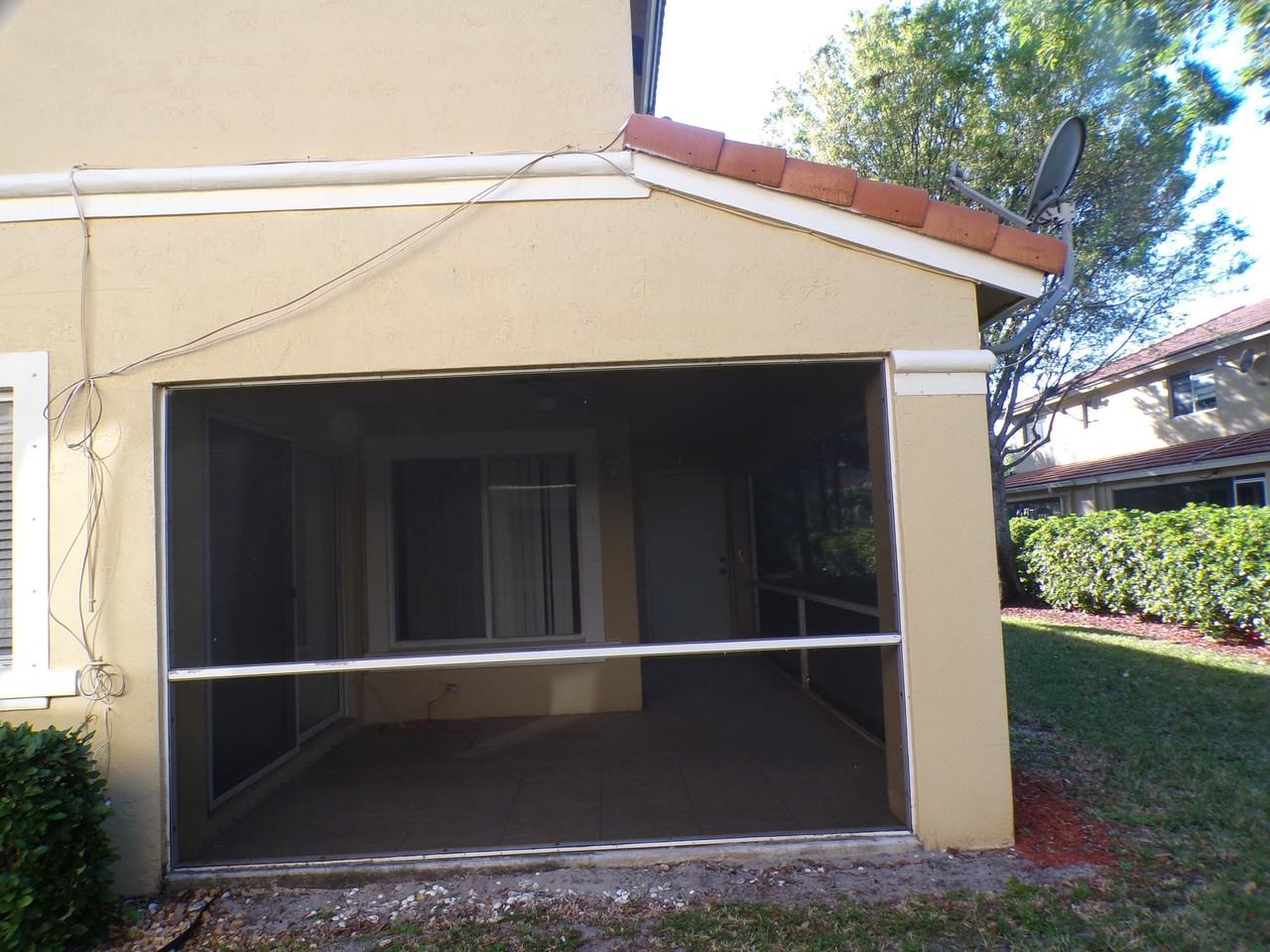 1620 Cetona Dr - Photo 5 of 6