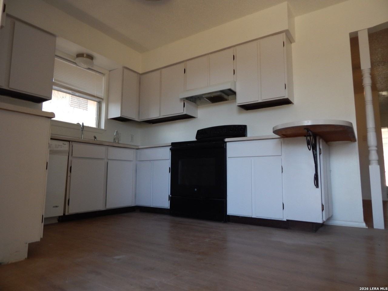 1506 Eichen Rd - Photo 6 of 9