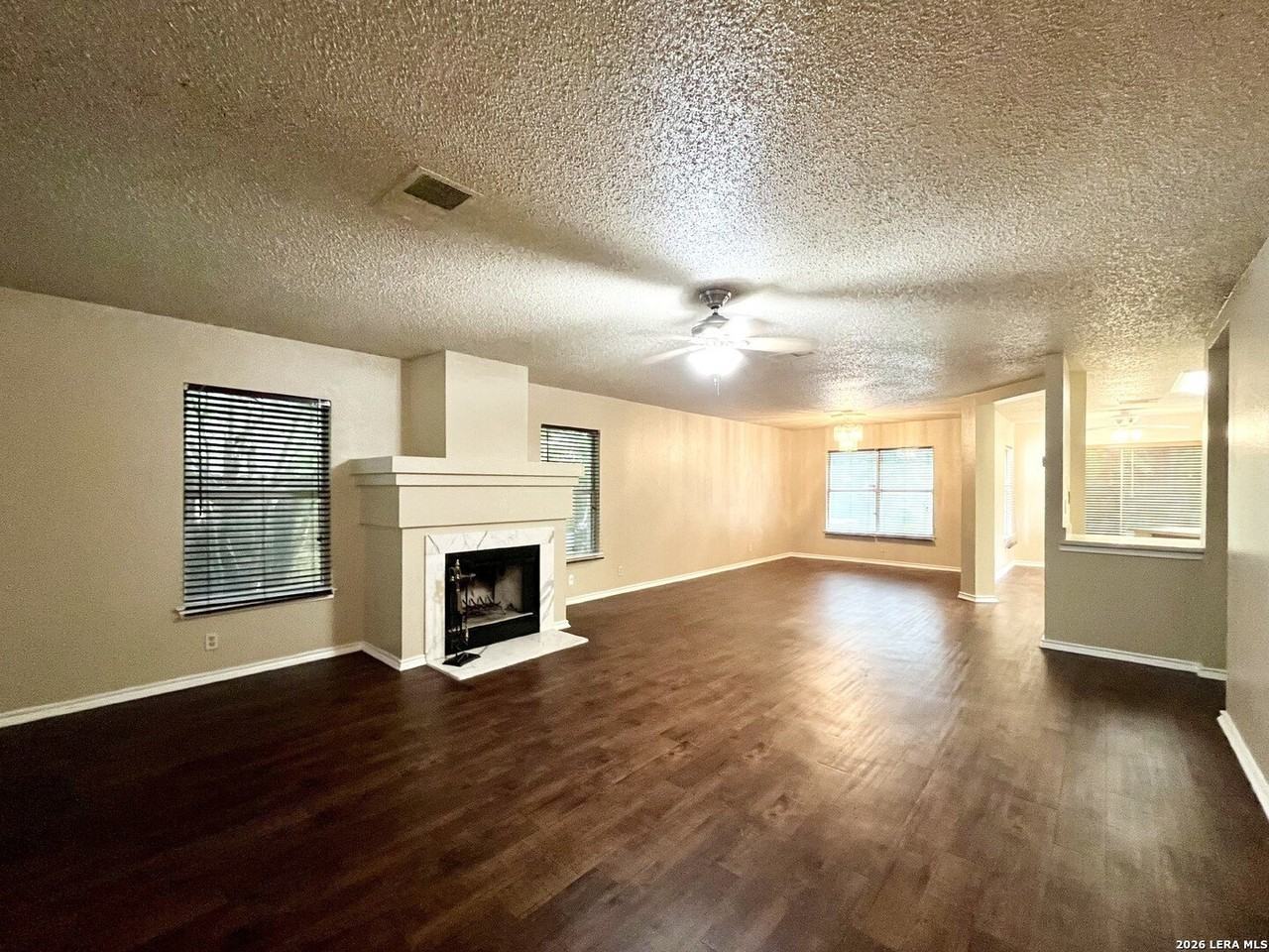 9119 Maverick Pass - Photo 7 of 41