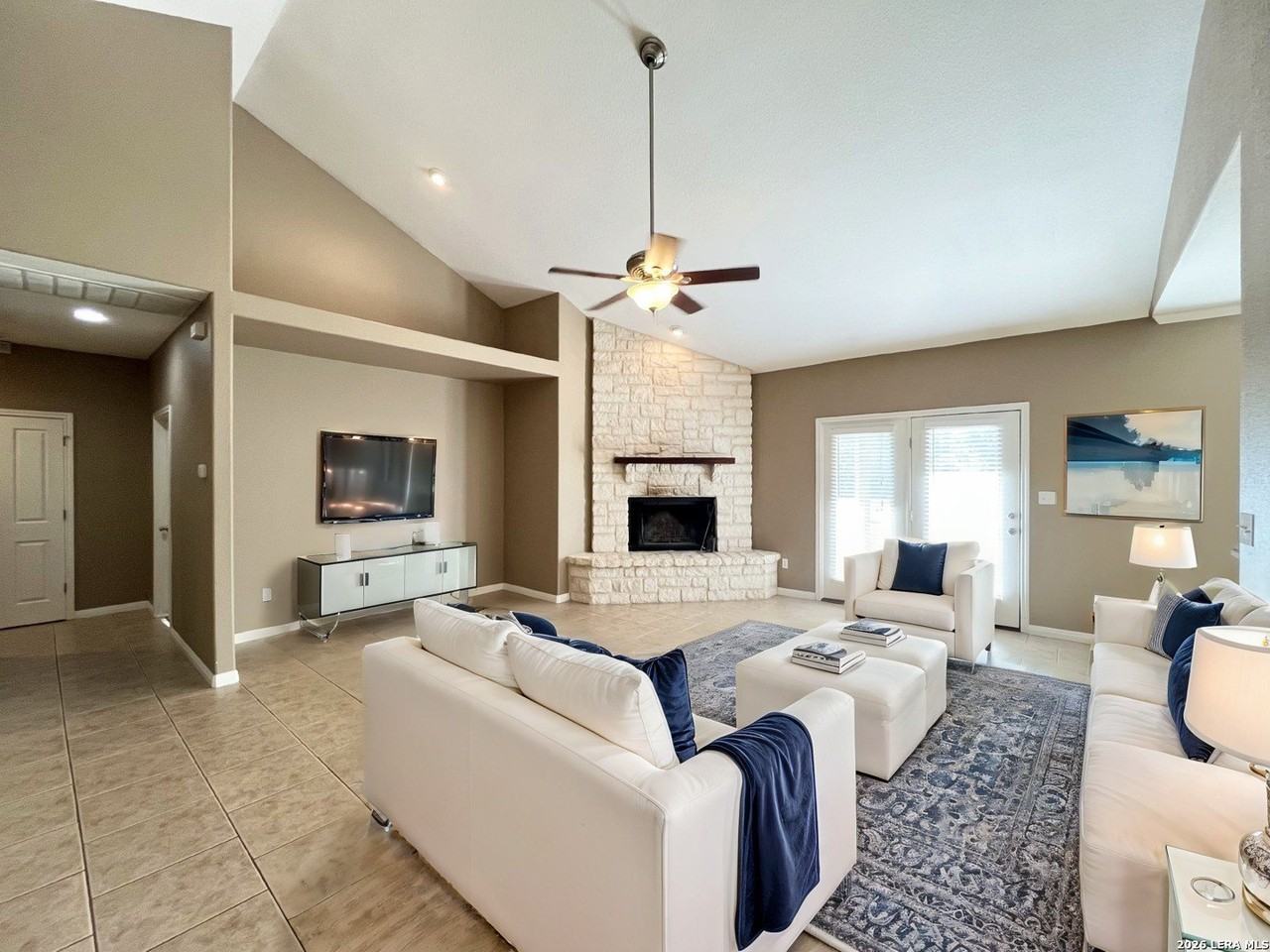 26311 Timberline Dr - Photo 2 of 50