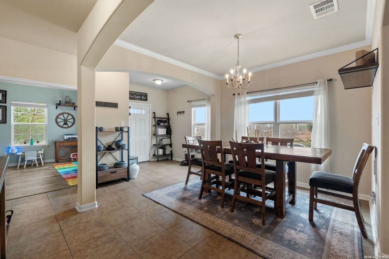 9002 Summit Lk - Photo 4 of 31