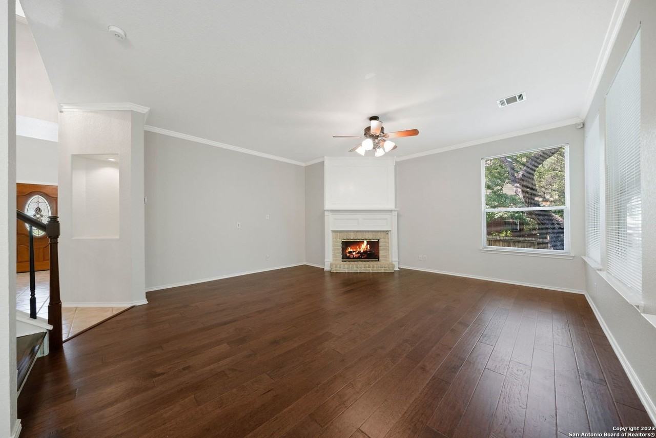 4508 Brush Creek Dr - Photo 6 of 33