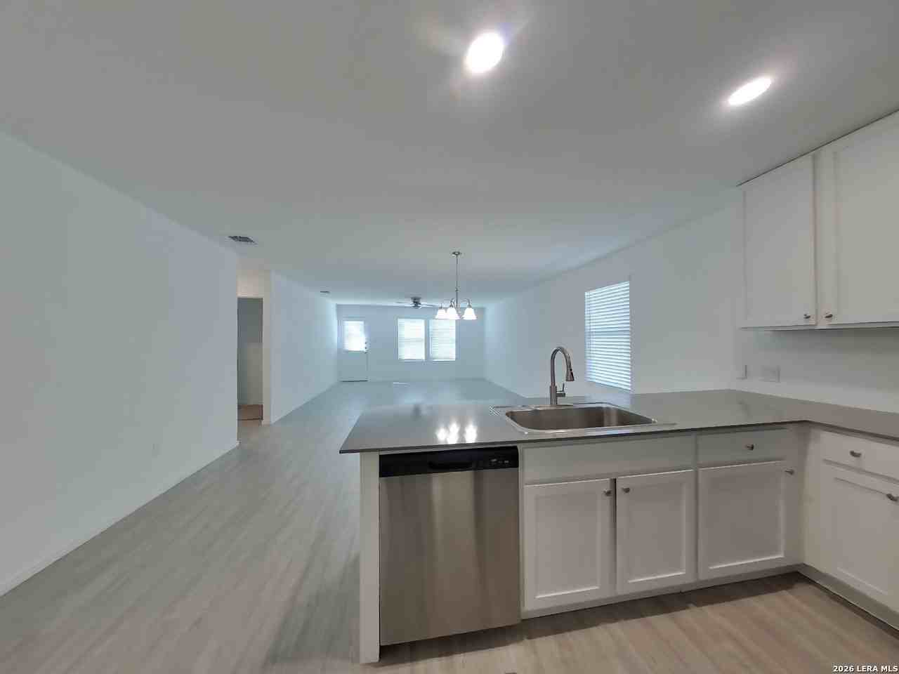 5715 Vista Pt - Photo 5 of 19