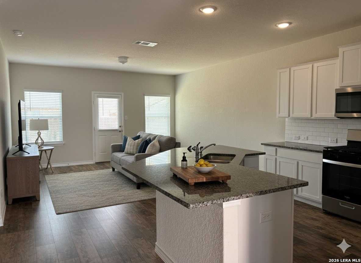 514 Diamond Shls - Photo 3 of 7