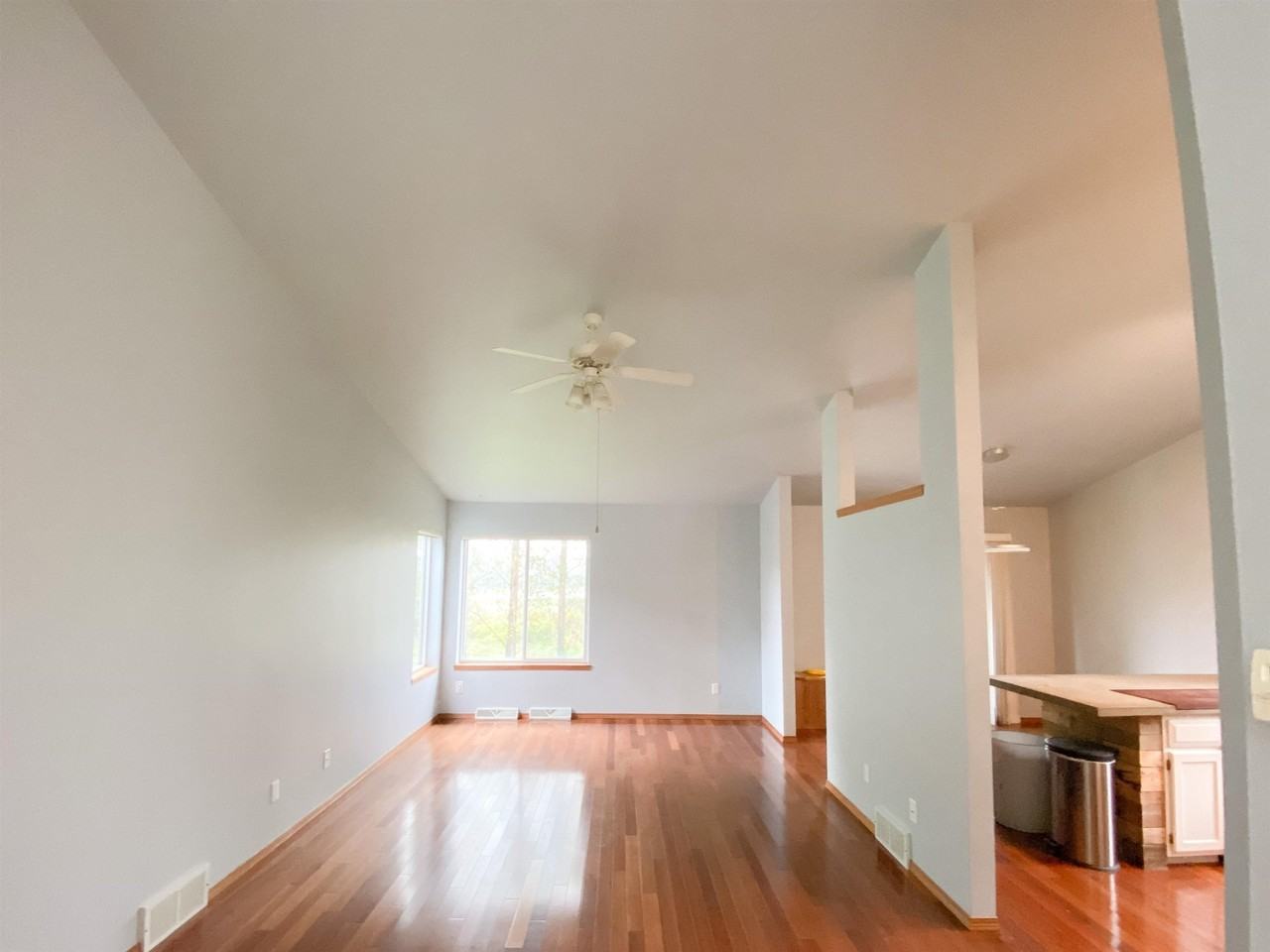 1217 Glacier Hill Dr - Photo 7 of 27