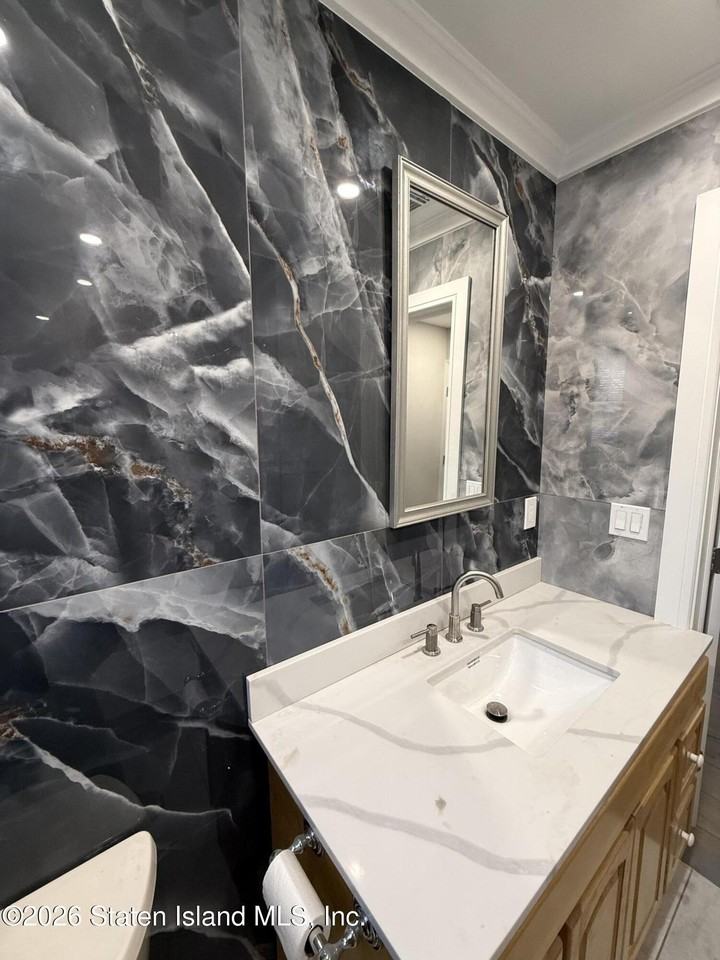 314 Montreal Ave Unit 2 - Photo 6 of 14