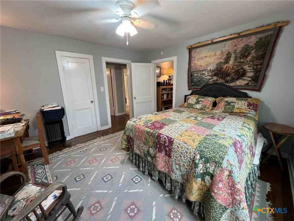 859 Oasis St - Photo 6 of 17