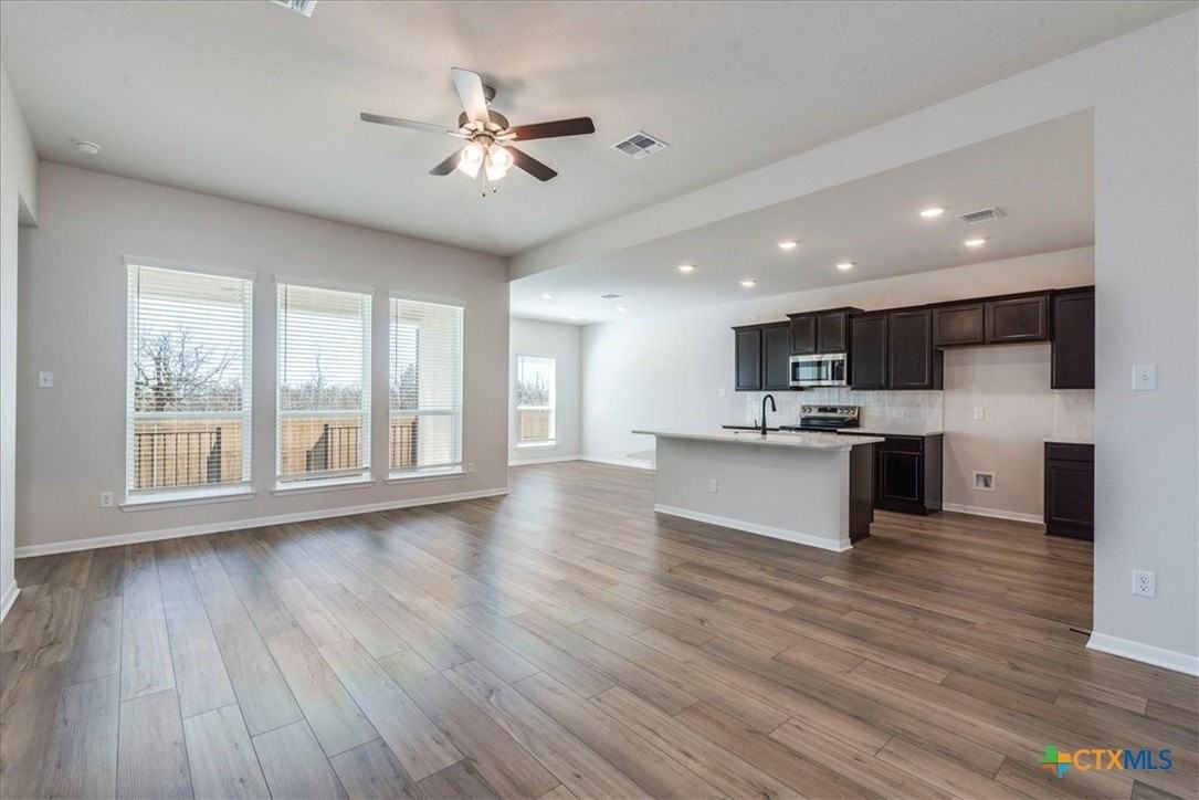 8811 Sassafras St - Photo 7 of 33