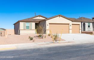 featured image of 8775 E Creamy Cliffrose Trl