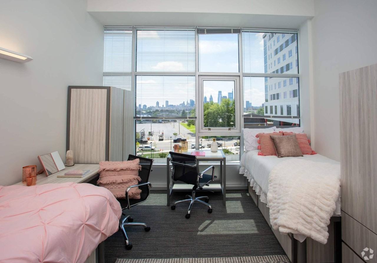 Vantage - Photo 6 of 44