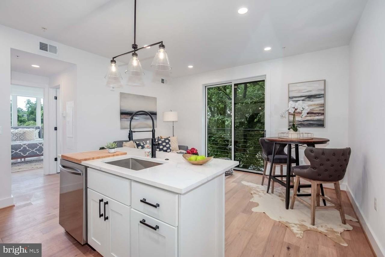 2601 30th St Ne Unit 6 - Photo 2 of 15