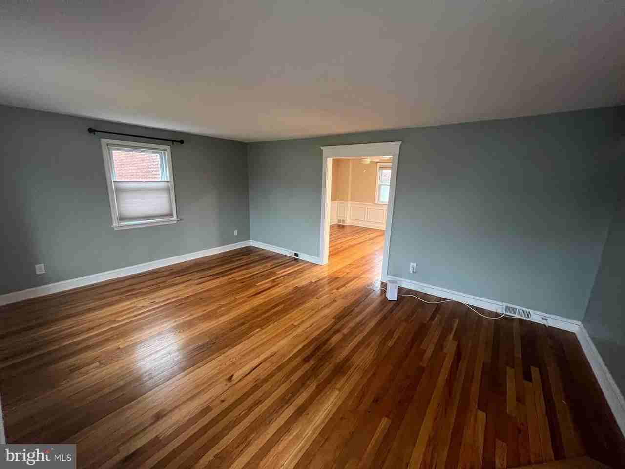 6 Alfred Ave - Photo 3 of 12