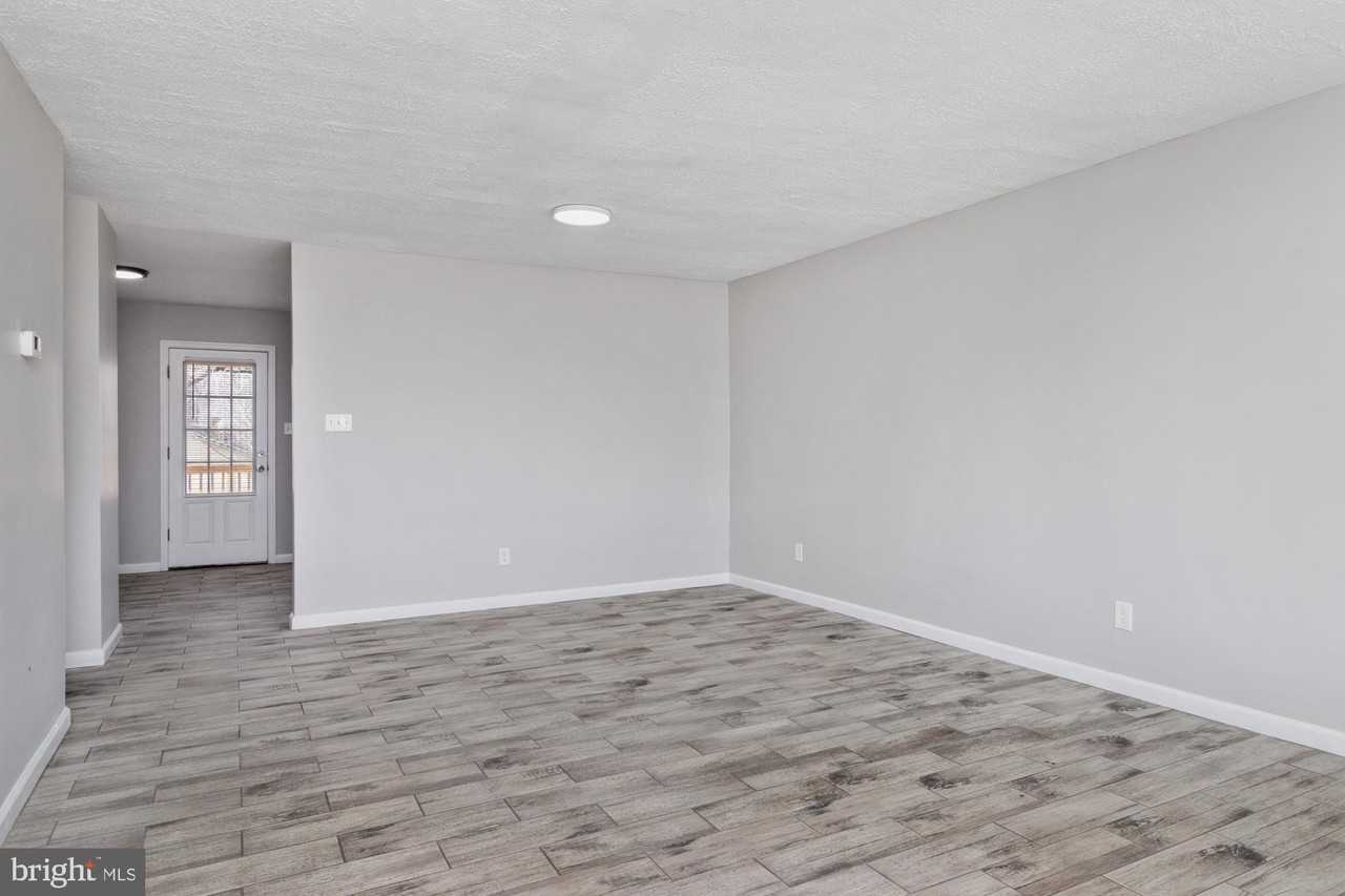 42 Holcumb Ct - Photo 4 of 41