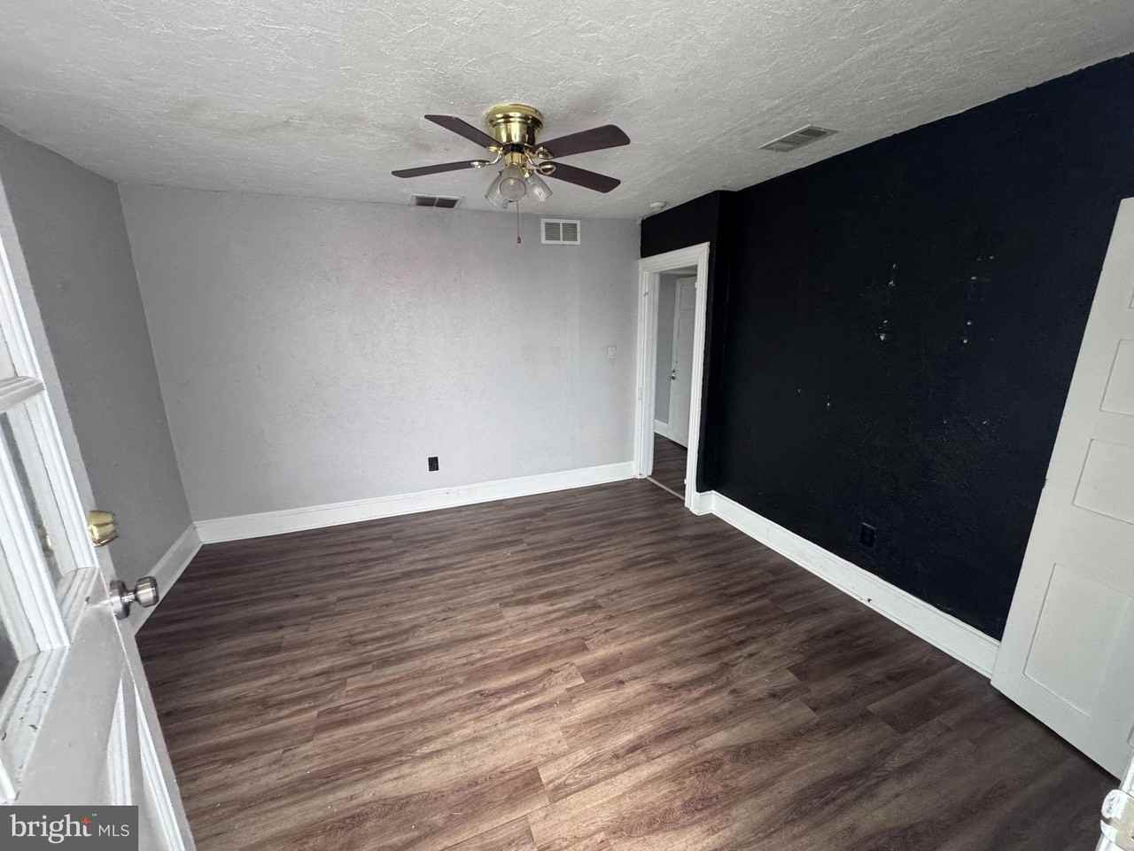 25 E Main St Unit B - Photo 2 of 15