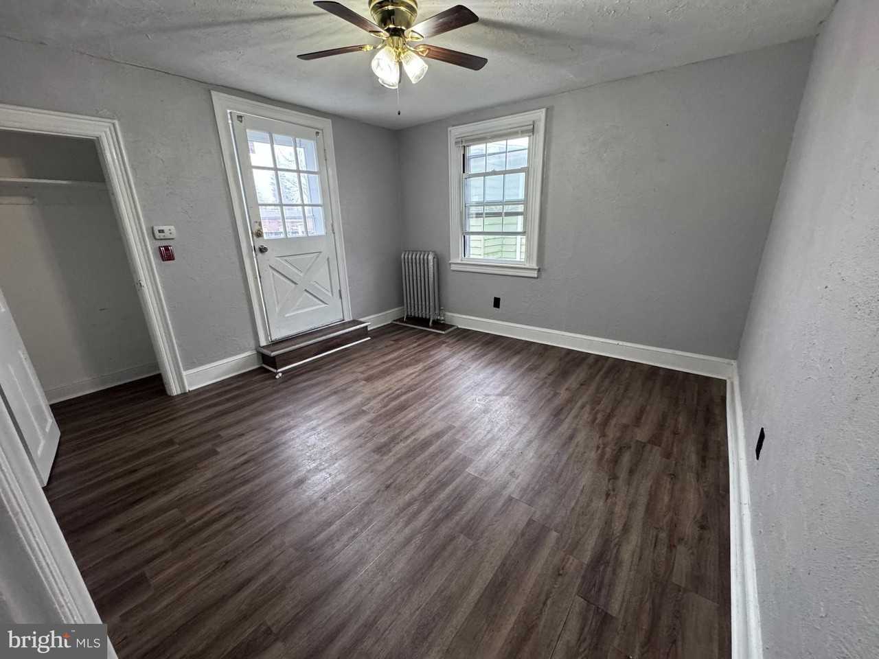 25 E Main St Unit B - Photo 3 of 15