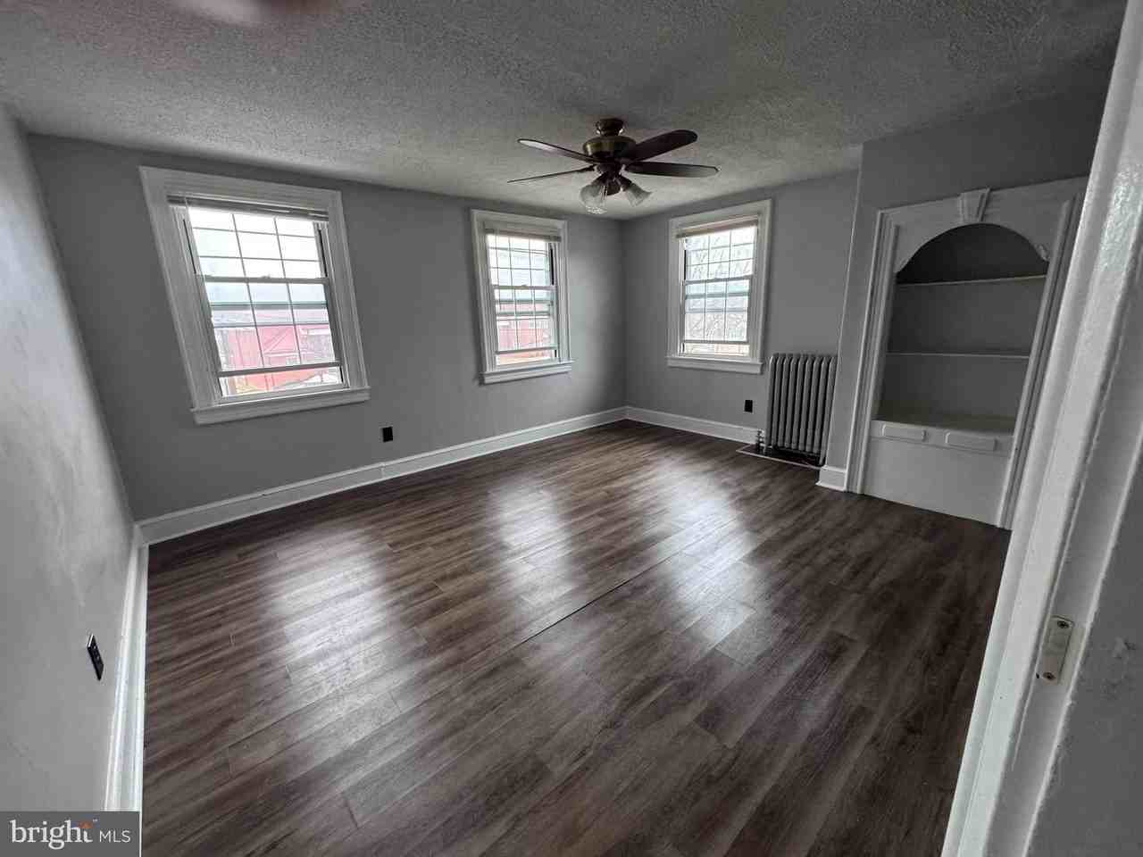 25 E Main St Unit B - Photo 7 of 15