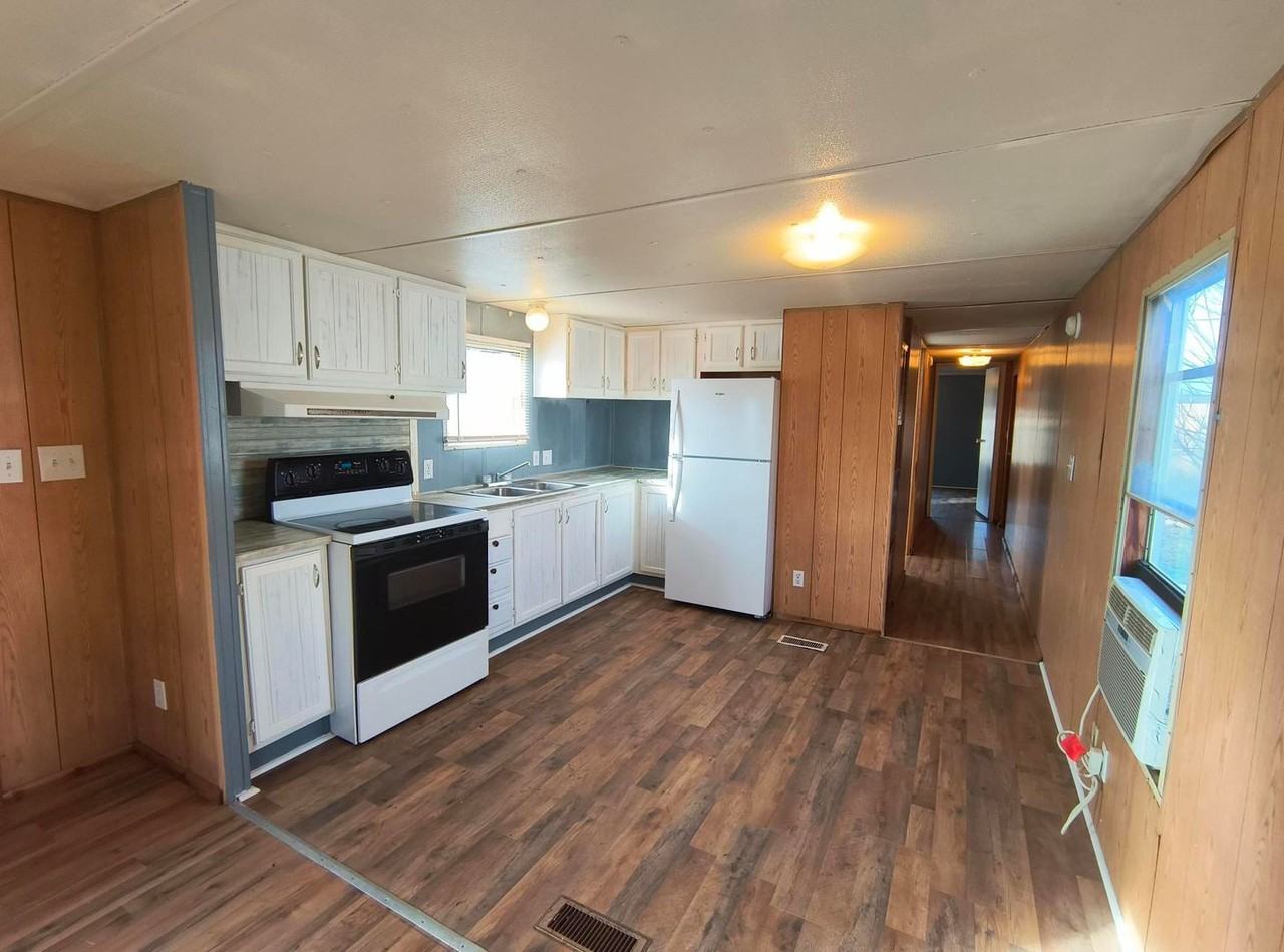 Cactus Lane Mobile Home Park - Photo 2 of 7