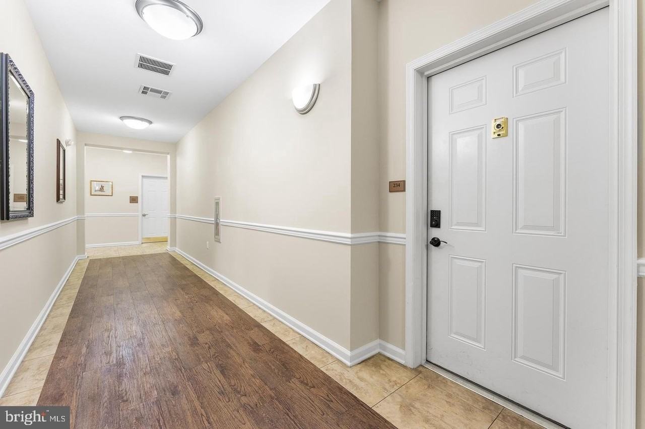 234 Breeders Cup Dr - Photo 5 of 37