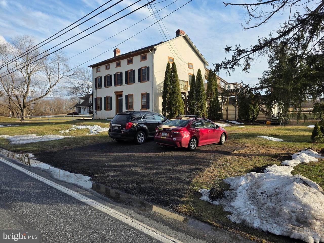 2022 E Main St Unit 2 - Photo 2 of 22