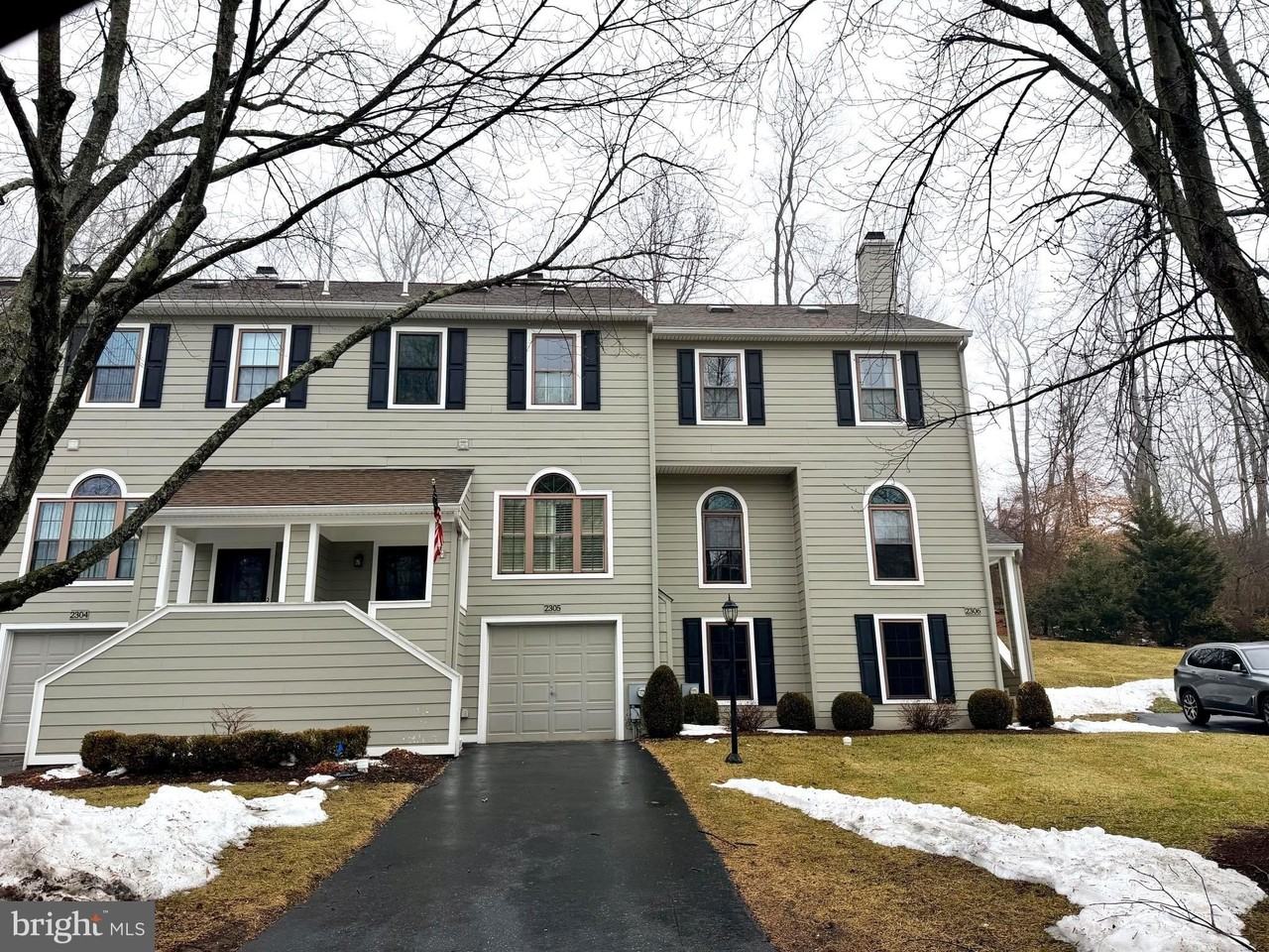 2305 Westfield Ct Unit 2305 #2305 - Photo 2 of 20