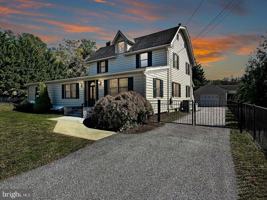 featured image of 4236 Florida Ave