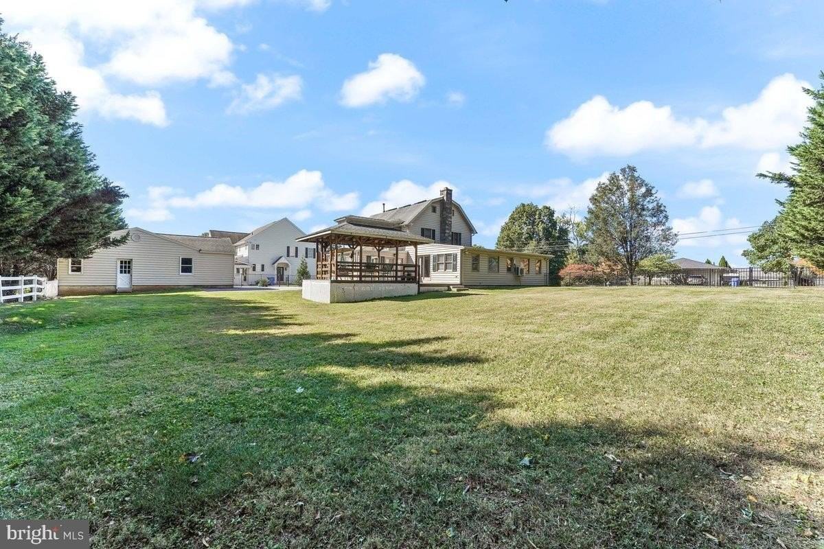 4236 Florida Ave - Photo 4 of 50