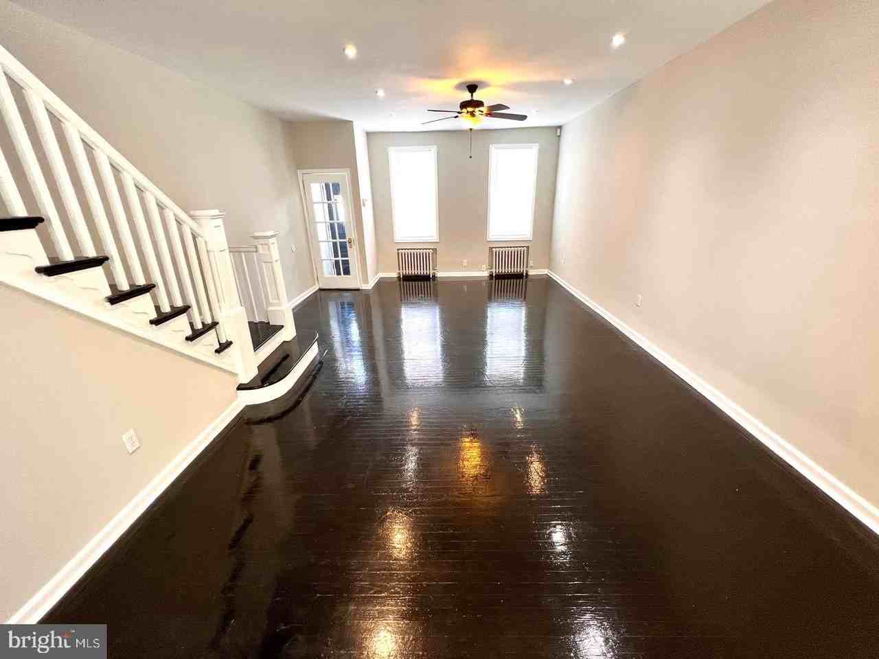 2202 E Lehigh Ave - Photo 5 of 19