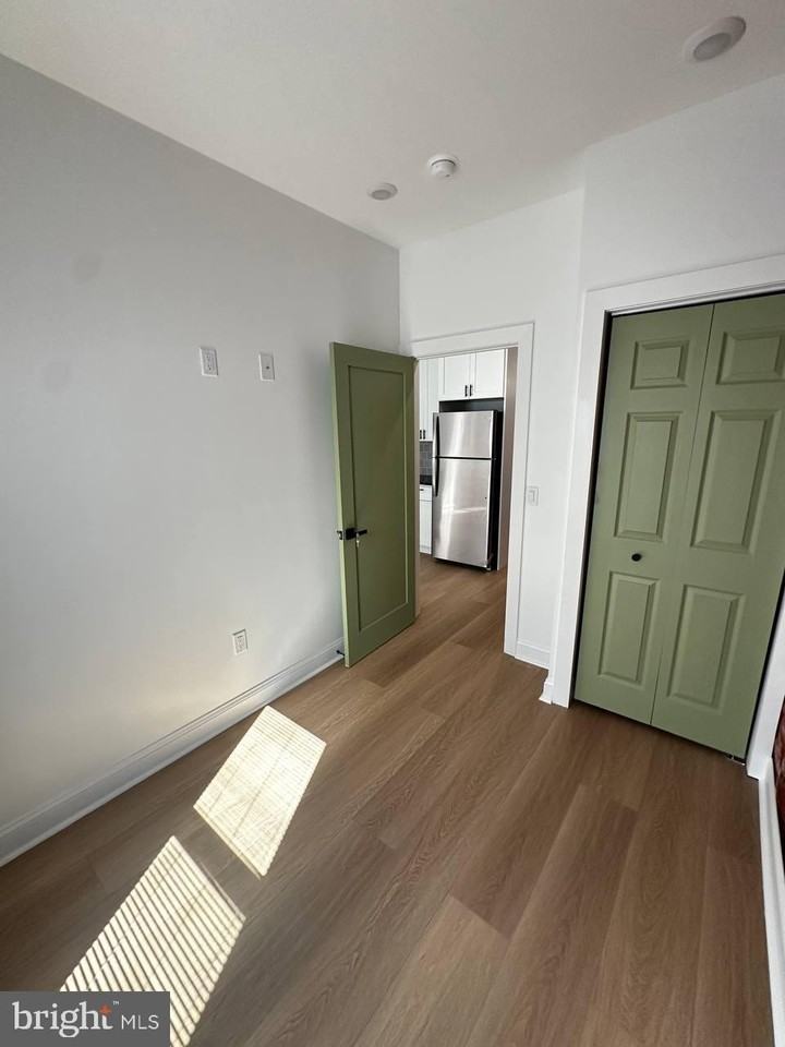 1229 W Somerset St Unit B - Photo 6 of 25