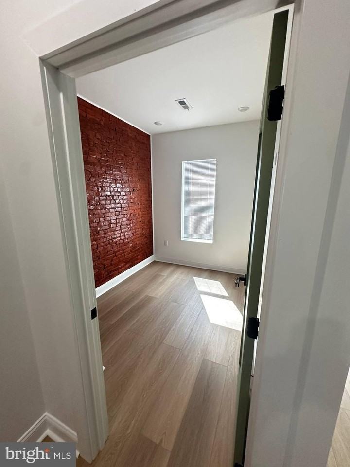 1229 W Somerset St Unit B - Photo 7 of 25