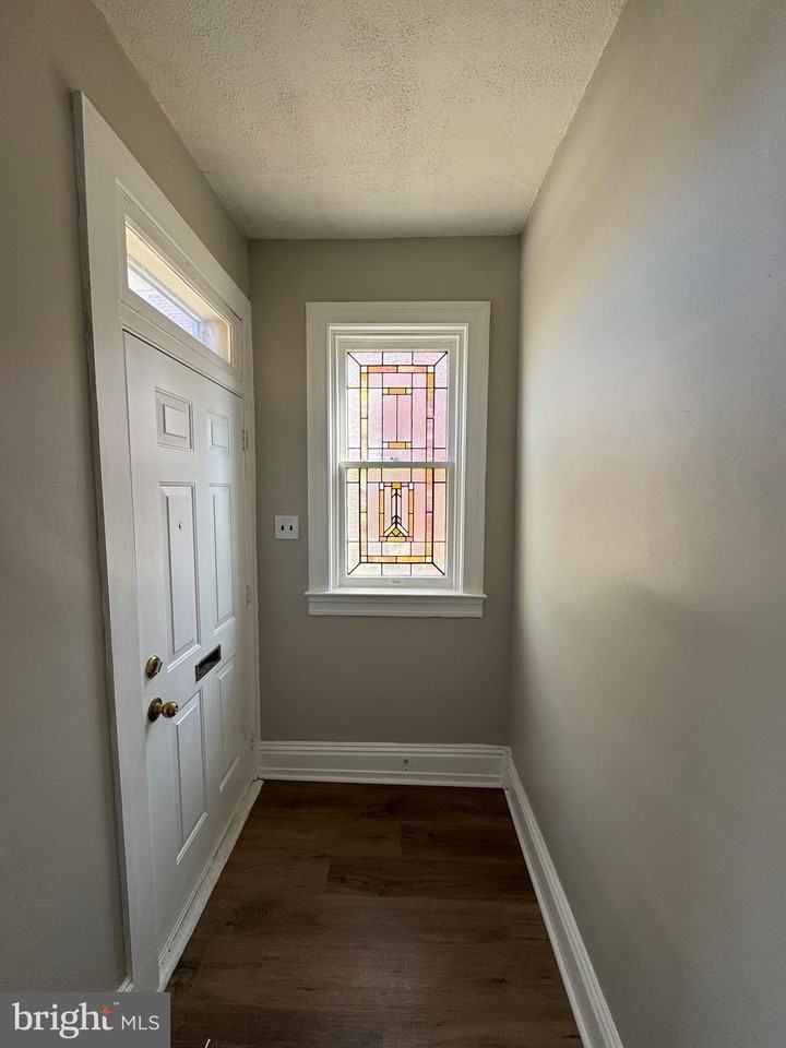 1534 3rd Ave - Photo 2 of 12