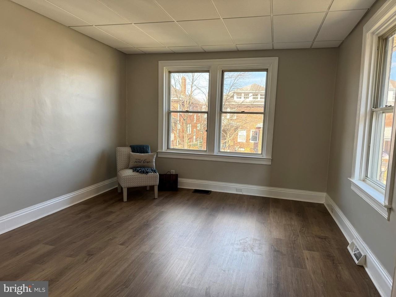 1534 3rd Ave - Photo 3 of 12