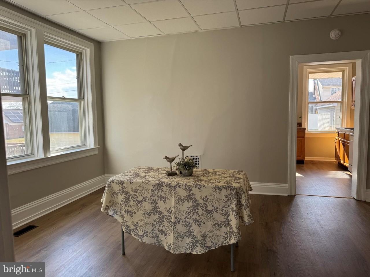 1534 3rd Ave - Photo 4 of 12