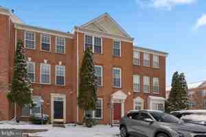 featured image of 13133 Park Crescent Cir