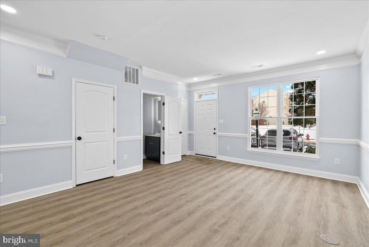 13133 Park Crescent Cir - Photo 5 of 30