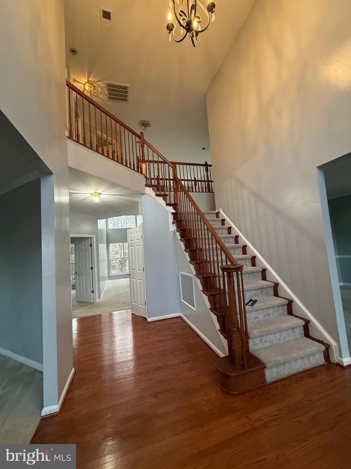 15335 Warm Springs Ln - Photo 4 of 50