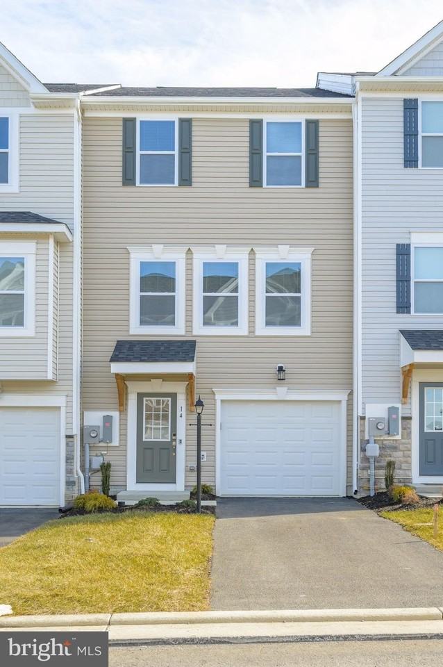 14 Trotting Rd - Photo 2 of 50