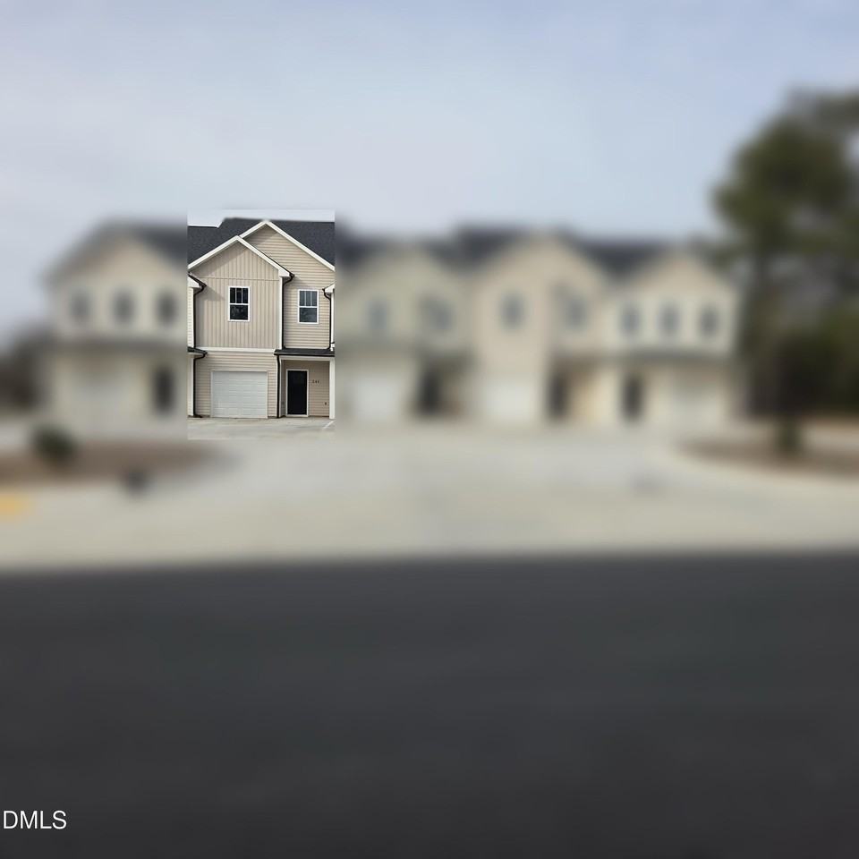 245 N Hickory St - Photo 2 of 5