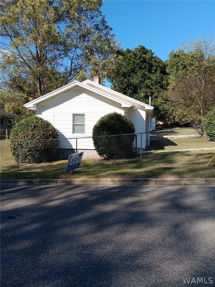 512 W 34th Ave Alley W unit: 1 - Photo 4 of 5