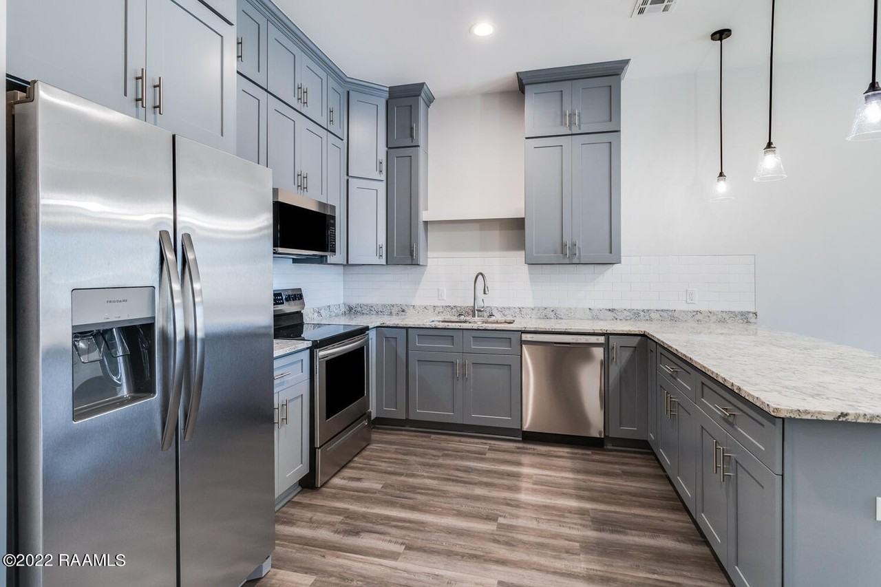 711 E Main St Unit 500 #500 - Photo 5 of 20