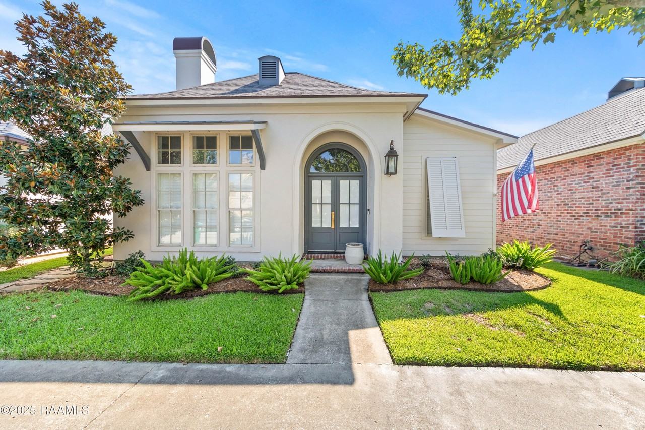 415 Harbor Rd - Photo 3 of 45