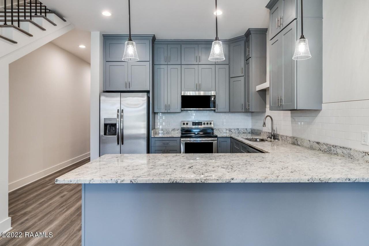 711 E Main St Unit 700 #700 - Photo 6 of 20