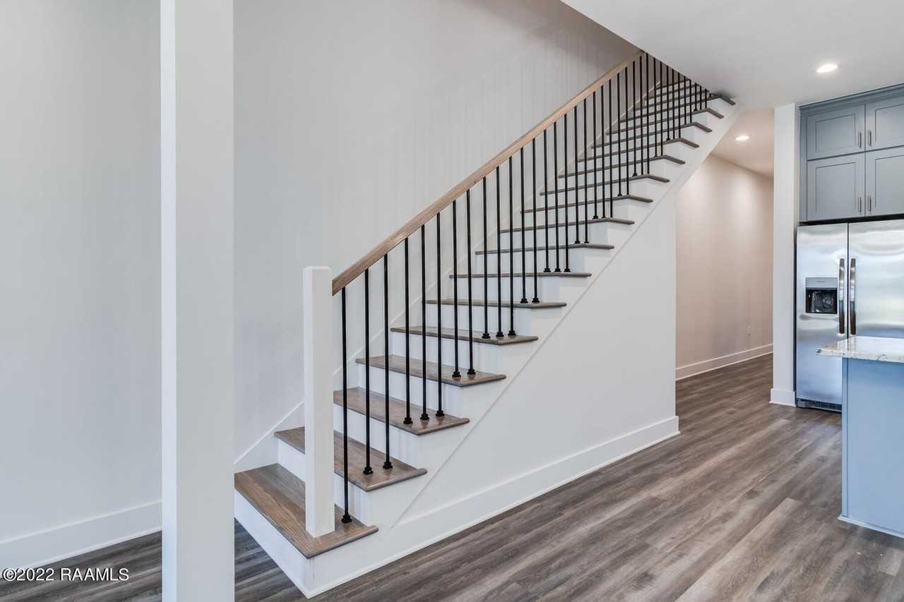 711 E Main St Unit 700 #700 - Photo 7 of 20