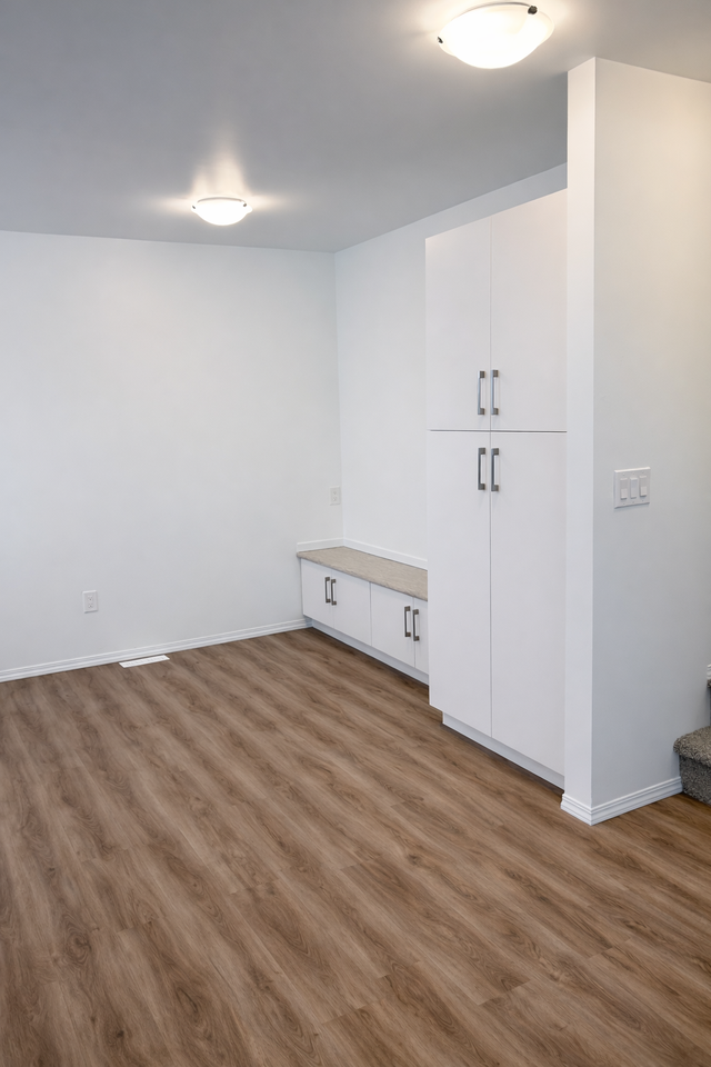 11813 47 St Nw - Photo 5 of 7