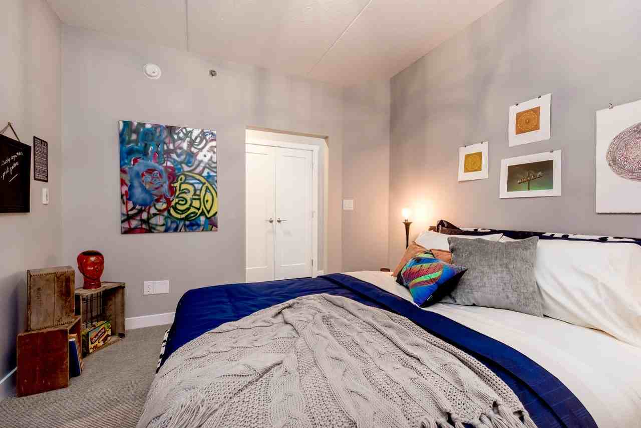 Shangri-La on 4th - Photo 3 of 9