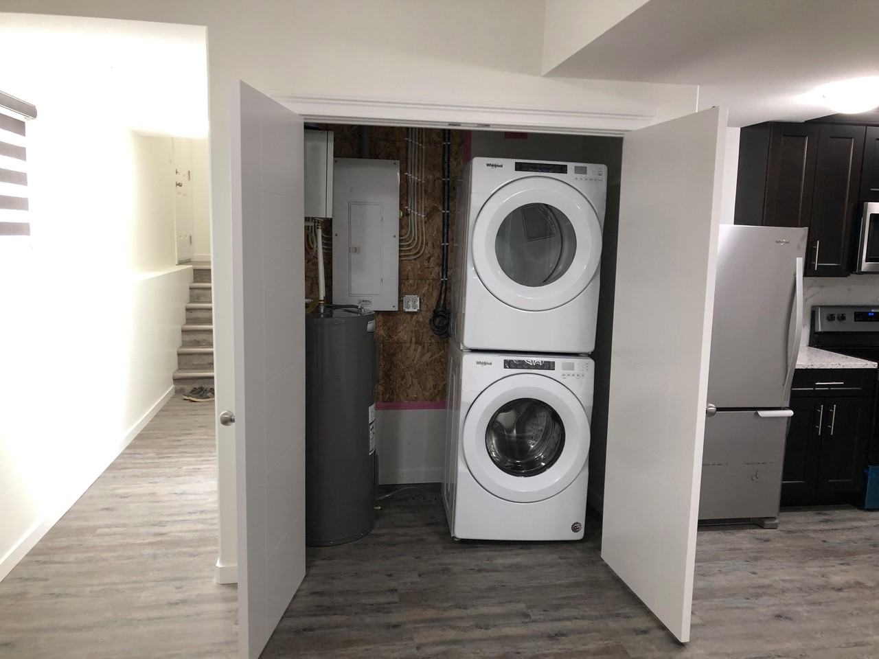 2 Bedroom | 1 Bathroom | Lower Unit 231 McArthur Crescent - Photo 2 of 18