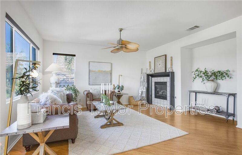 33422 Scarborough Ln - Photo 6 of 32