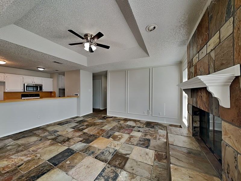 2524 Herring Cir - Photo 4 of 18