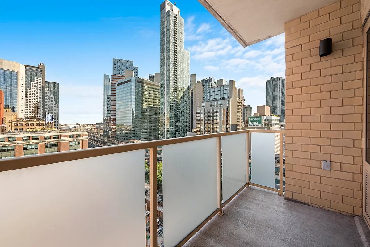 41-34 Crescent Street #9J - Photo 3 of 9